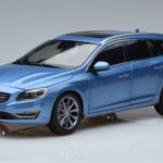 Volvo V60 D3 Power Azul FAW 1:18 9430839 Metal