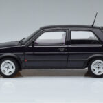 Volkswagen Golf GTI Mk2 Fire and Ice Roxo Norev 1:18 - image 4 of 7