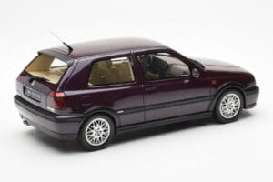 Volkswagen Golf Mk3 VR6 Syncro Violeta Escuro Pérola Otto 1:18 OT1052 Resina - imagem 2 de 6