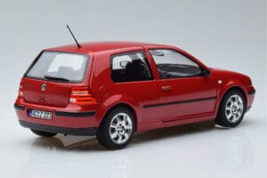 Volkswagen Golf Mk4 Vermelho Norev 1:18 188573 Metal - imagem 3 de 7