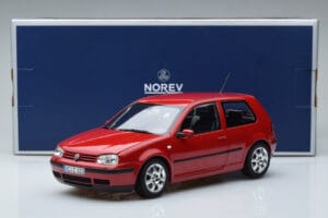 Volkswagen Golf Mk4 Vermelho Norev 1:18 188573 Metal - imagem 7 de 7