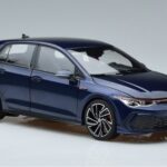 Volkswagen Golf GTI Mk8 Azul Norev 1:18 188594 Metal - image 5 of 7