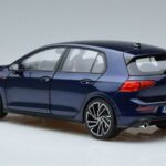 Volkswagen Golf GTI Mk8 Azul Norev 1:18 188594 Metal - image 6 of 7