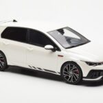 Volkswagen Golf GTI Mk8 Clubsport Branco Otto 1:18 - image 4 of 6
