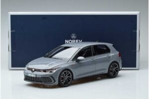 Volkswagen Golf GTI Mk8 Norev 1:18 188590 Metal - imagem 7 de 7