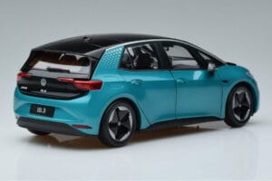 Volkswagen ID.3 Verde FAW 1:18 ZVN000001GRU Metal - imagem 3 de 7