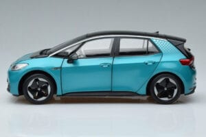 Volkswagen ID.3 Verde FAW 1:18 ZVN000001GRU Metal - imagem 4 de 7