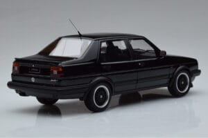 Volkswagen Jetta Mk2 Preto Otto 1:18 OT1021 Resina - imagem 2 de 6