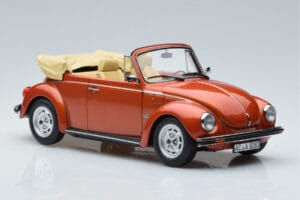 Volkswagen Beetle 1303 Cabriolet Laranja Norev 1:18 188526 Metal - imagem 4 de 6