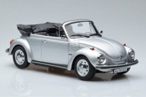 Volkswagen Beetle 1303 Cabriolet Prateado Norev 1:18 188530 Metal - imagem 4 de 6