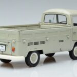 Volkswagen T2a Pickup Edição 50º Aniversário Schuco 1:18 450019800 Metal - image 3 of 7