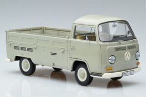 Volkswagen T2a Pickup Edição 50º Aniversário Schuco 1:18 450019800 Metal - imagem 5 de 7