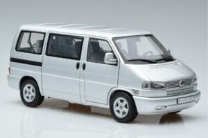 Volkswagen T4b Transporter Caravelle Minibus Schuco 1:18 450041500 Metal - imagem 6 de 8
