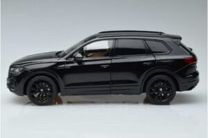 Volkswagen Touareg CR Preto FAW 1:18 LTC761021BLA Metal - imagem 4 de 7