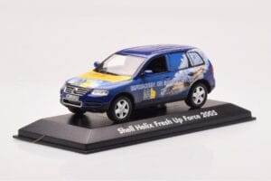 Volkswagen Touareg 7L Shell Helix Fresh Up Force Minichamps 1:43 VOLKSWAGEN-264066 Metal - imagem 2 de 4