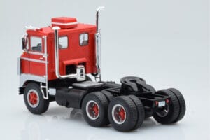 White 7400 Vermelho Prata IXO 1:43 TR170 Metal - imagem 4 de 5