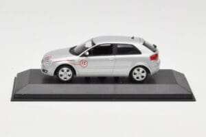 Audi A3 8P Prata Protótipo Minichamps 1:43 5010503013 Metal