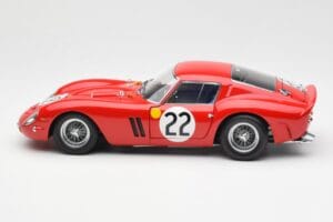 Ferrari 250 GTO #22 24 Hours of Le Mans 1962 Kyosho 1:18 08432B Metal - imagem 4 de 8