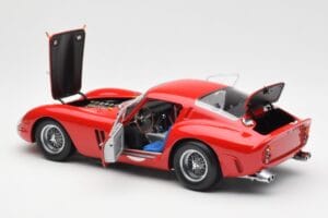Ferrari 250 GTO #22 24 Hours of Le Mans 1962 Kyosho 1:18 08432B Metal - imagem 5 de 8