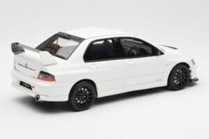 Mitsubishi Lancer Evo VIII MR FQ-400 Branco Otto 1:18 OT777 Resina - imagem 2 de 6