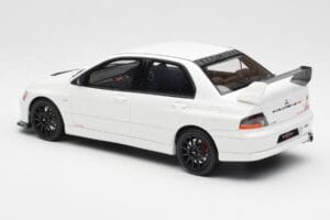 Mitsubishi Lancer Evo VIII MR FQ-400 Branco Otto 1:18 OT777 Resina - imagem 5 de 6