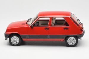 Renault 5 GTL Vermelho Otto 1:18 OT1147 Resina - imagem 3 de 6