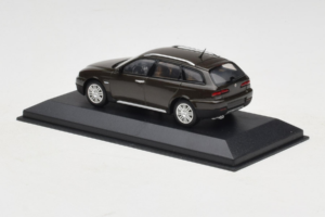 Alfa Romeo 159 Brooklands Green Minichamps 1:43 400120411 Metal - imagem 3 de 4
