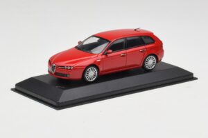 Alfa Romeo 159 Sportwagon Alfa Vermelho Minichamps 1:43 400120511 Metal - imagem 2 de 4