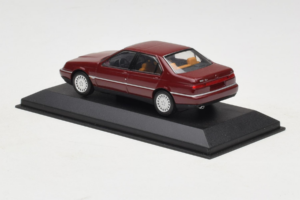 Alfa Romeo 164 3.0 Super V6 Vermelho Escuro Minichamps 1:43 436120700 Metal - imagem 3 de 4