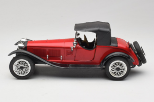 Alfa Romeo 6C 1750 Alfetta Vermelho Polistil 1:18 PL001 Metal - imagem 4 de 8