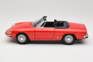 Alfa Romeo 2000 Spider Vermelho Minichamps 1:18 180120930 Metal - imagem 4 de 8