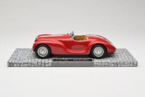 Alfa Romeo 6C 2500 SS Corsa Spider Vermelho Minichamps 1:18 107120230 Resina - imagem 3 de 6