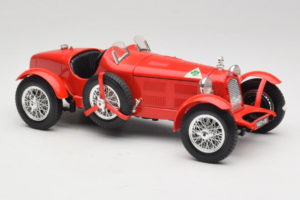Alfa Romeo 8C 2300 Monza Vermelho Bburago 1:18 3014 Metal - imagem 4 de 6