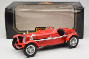 Alfa Romeo 8C 2300 Monza Vermelho Bburago 1:18 3014 Metal - imagem 6 de 6