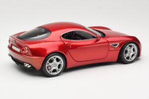Alfa Romeo 8C Competizione Vermelho Bburago 1:18 18-11021 Metal - imagem 3 de 8