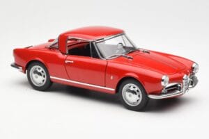 Alfa Romeo Giulietta 1300 Spider Vermelho AUTOart 1:18 70157 Metal - imagem 6 de 8