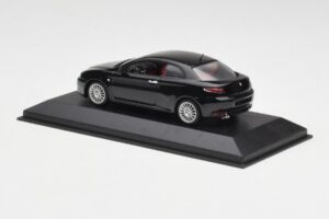 Alfa Romeo GT Preto Minichamps 1:43 400120320 Metal - imagem 3 de 4