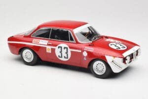 Alfa Romeo GTA 1300 Junior #33 T. Hezemans / G. van Lennep Division 1 Winners 4 Hours of Jarama 1972 Minichamps 1:18 15572123 - imagem 4 de 6