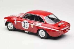Alfa Romeo GTA 1300 Junior #33 T. Hezemans / G. van Lennep Division 1 Winners 4 Hours of Jarama 1972 Minichamps 1:18 15572123 - imagem 5 de 6
