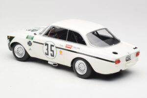 Alfa Romeo GTA 1300 Junior #35 C. Colzani / Pooky / G. Venturi 4 Hours of Jarama 1972 Minichamps 1:18 155721235 Metal - imagem 5 de 6