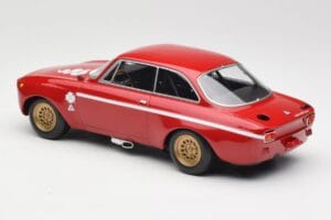 Alfa Romeo GTA 1300 Junior Vermelho Minichamps 1:18 155120020 Metal - imagem 5 de 6