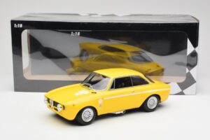 Alfa Romeo GTA 1300 Junior Amarelo Minichamps 1:18 155120024 Metal - imagem 6 de 6