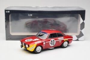 Alfa Romeo GTA 1300 #83 Autodelta C. Facetti / S. Truci 24 Hours of Spa 1972 Minichamps 1:18 155722283 Metal - imagem 6 de 6