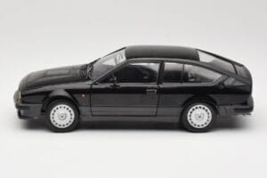 Alfa Romeo GTV6 Preto Solido 1:18 S1802302 Metal - imagem 4 de 8