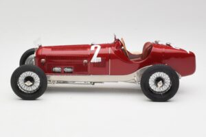 Alfa Romeo P3 #2 R. Caracciola German GP Winner 1932 CMC 1:18 M-220 Metal - imagem 3 de 6