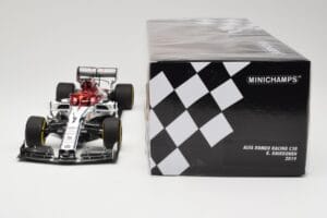 Alfa Romeo Racing C38 #7 K. Raikkonen F1 2019 Minichamps 1:18 110190007 Metal - imagem 6 de 6