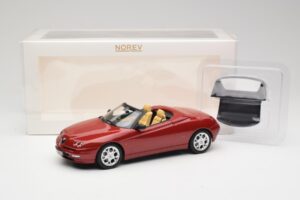Alfa Romeo Spider 916 Proteo Red Metallic Norev 1:18 187854 Metal - imagem 6 de 6