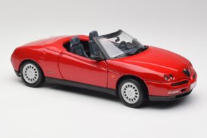 Alfa Romeo Spider 916 Alfa Vermelho Maisto 1:18 50278 Metal - imagem 6 de 8