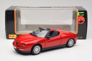 Alfa Romeo Spider 916 Alfa Vermelho Maisto 1:18 50278 Metal - imagem 8 de 8