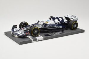AlphaTauri AT03 #10 P. Gasly Bahrain GP 2022 Minichamps 1:18 117220110 Metal - imagem 2 de 6